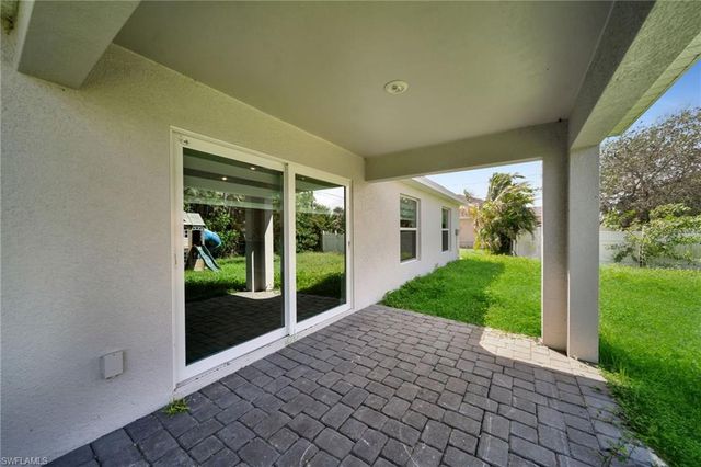 1820 NE 7th PL, Cape Coral, FL 33909