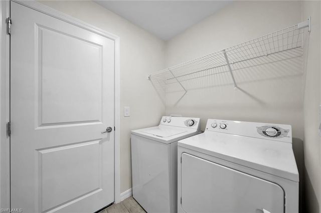 1820 NE 7th PL, Cape Coral, FL 33909