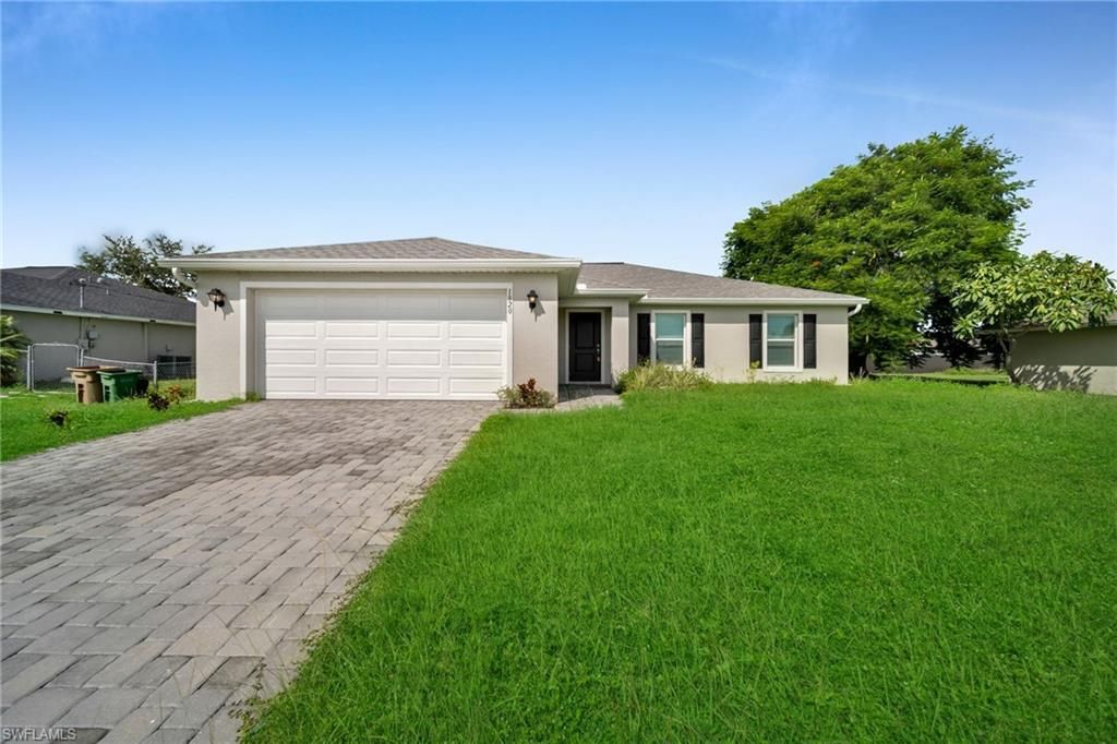 1820 NE 7th PL, Cape Coral, FL 33909