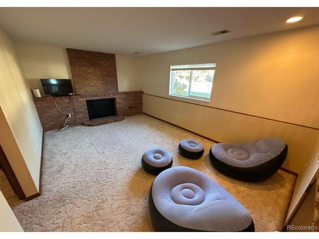 1555 S Gilpin Ave, Loveland, CO 80537