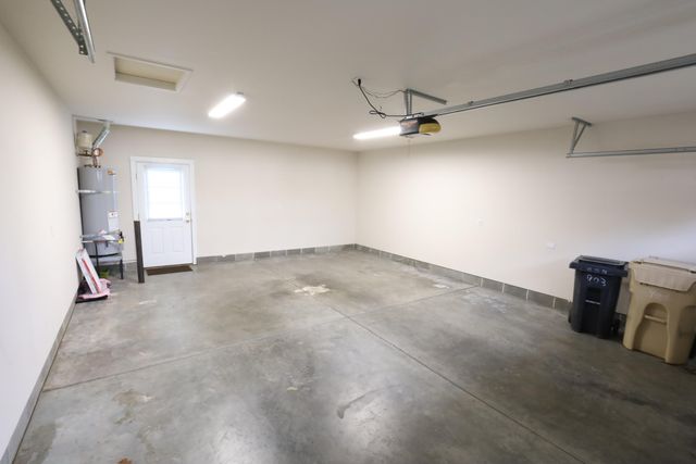 903 Schaefers Lane, Grants Pass, OR 97526