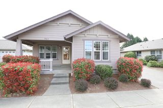 903 Schaefers Lane, Grants Pass, OR 97526