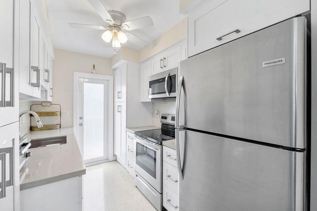 1221 Hillsboro Mile 43b, Hillsboro Beach, FL 33062