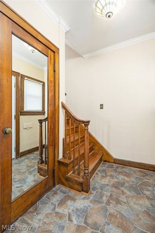 31 Medford Avenue, Akron, OH 44310