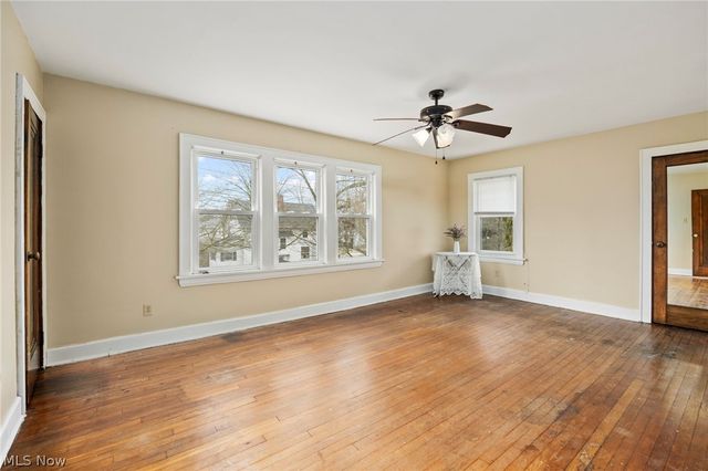 31 Medford Avenue, Akron, OH 44310