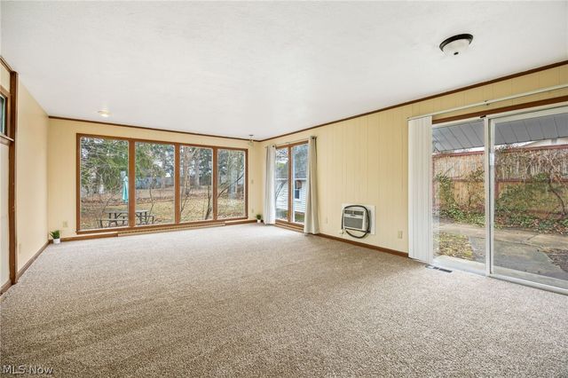 31 Medford Avenue, Akron, OH 44310