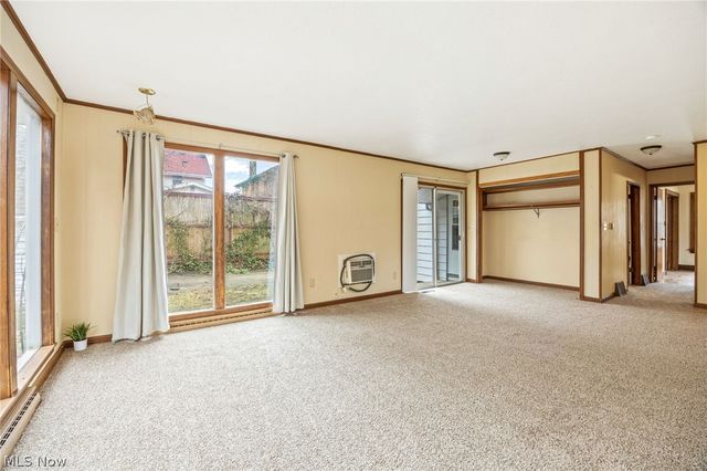 31 Medford Avenue, Akron, OH 44310