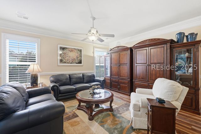 17 Seaford Pl, Okatie, SC 29909