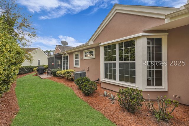 17 Seaford Pl, Okatie, SC 29909