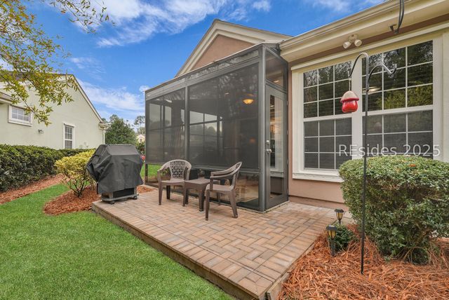 17 Seaford Pl, Okatie, SC 29909