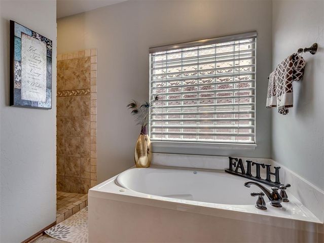 3128 SW 140th Street, Oklahoma City, OK 73170