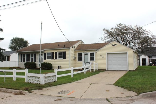 102 Mary Drive, Evansdale, IA 50707