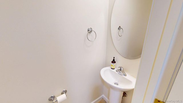 1109 Round Pointe Drive 1109, Haverstraw, NY 10927