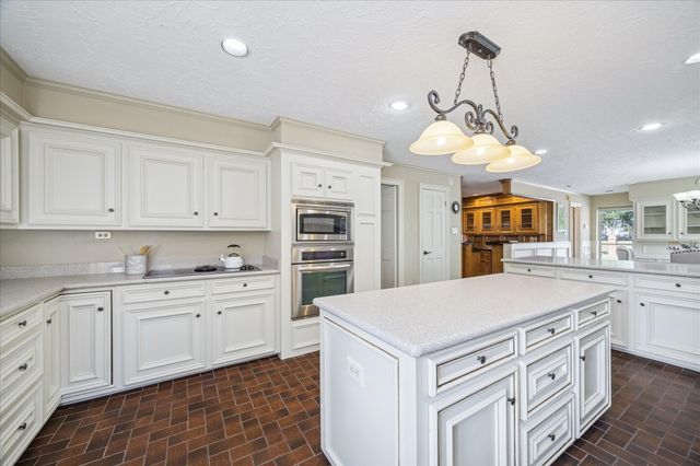 3014 Hampton Drive, Missouri City, TX 77459