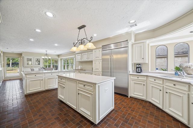 3014 Hampton Drive, Missouri City, TX 77459