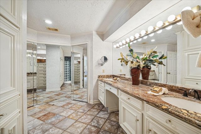 3014 Hampton Drive, Missouri City, TX 77459