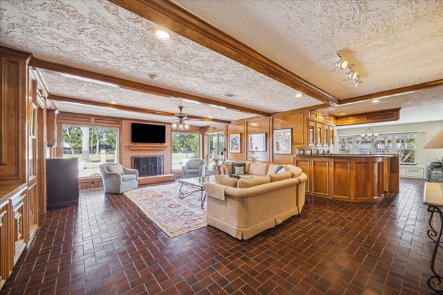 3014 Hampton Drive, Missouri City, TX 77459