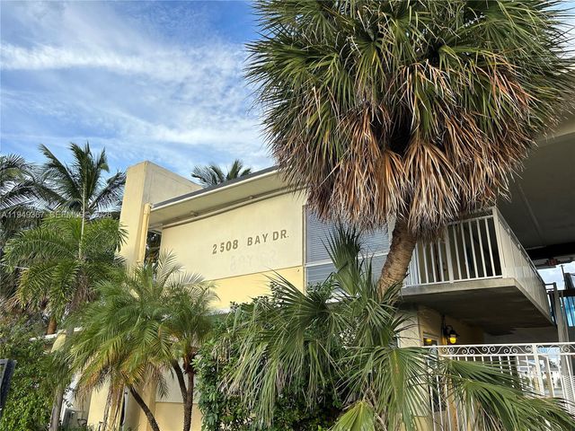 2508 Bay Drive 12, Pompano Beach, FL 33062