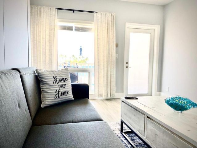 2508 Bay Drive 12, Pompano Beach, FL 33062