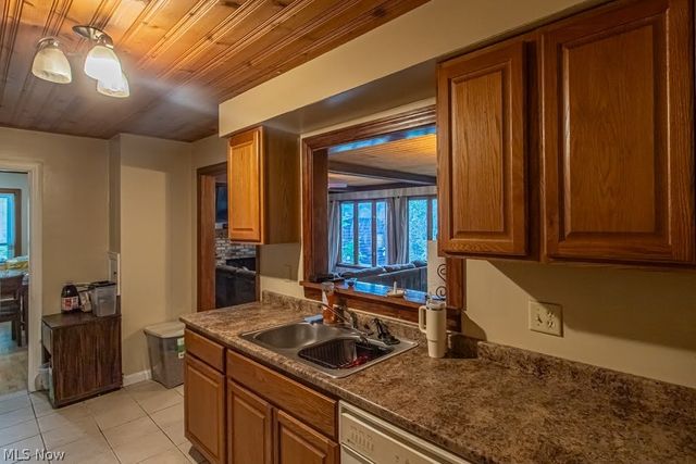 888 Trumbull Avenue SE, Warren, OH 44484