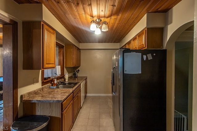 888 Trumbull Avenue SE, Warren, OH 44484