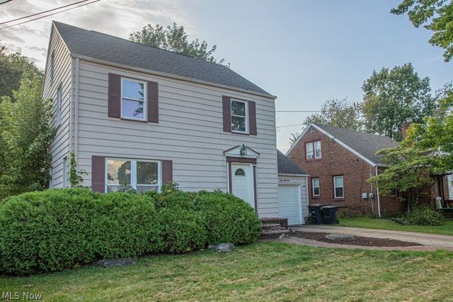 888 Trumbull Avenue SE, Warren, OH 44484