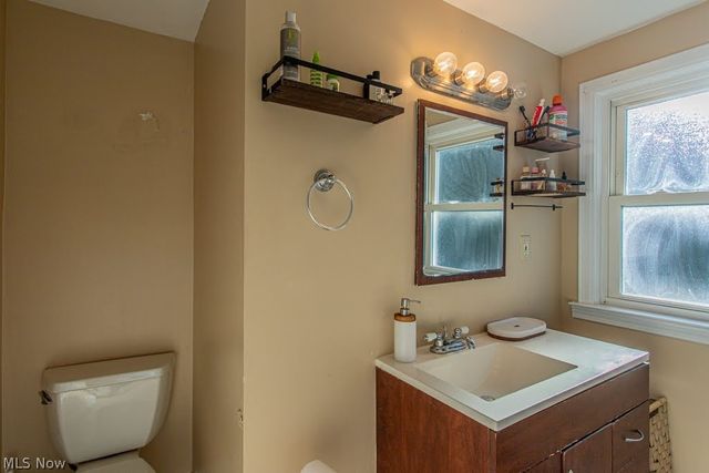 888 Trumbull Avenue SE, Warren, OH 44484