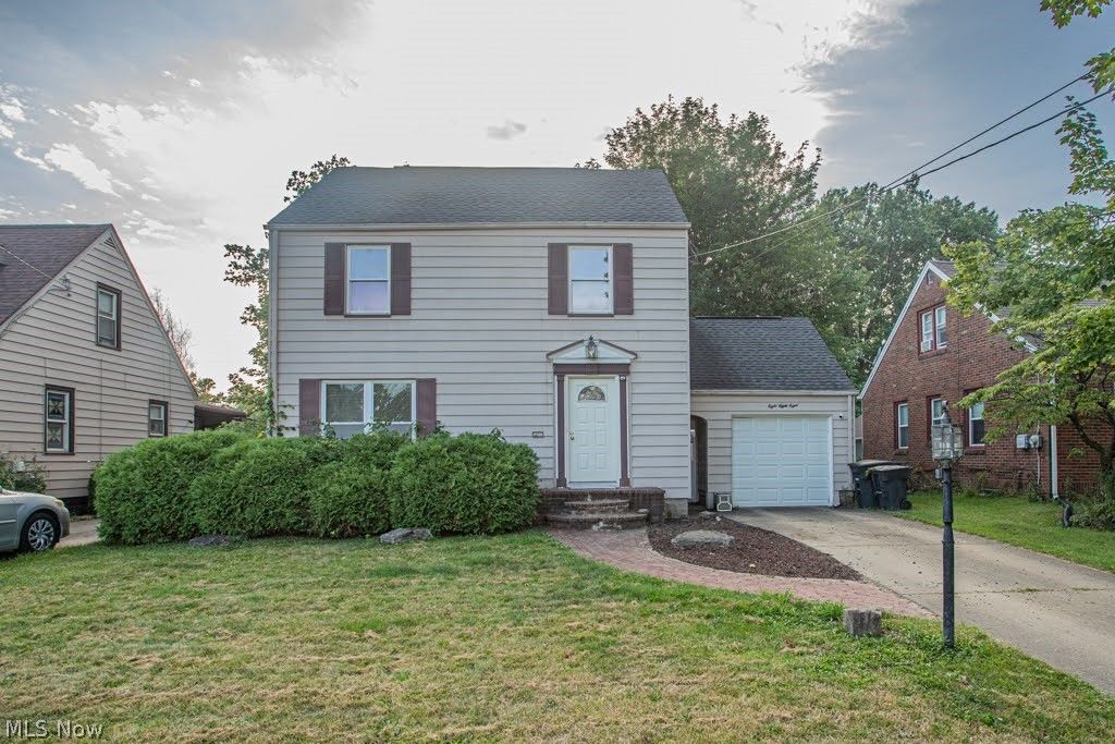 888 Trumbull Avenue SE, Warren, OH 44484