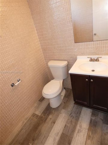 14212 NE 4th Ave, Miami, FL 33161