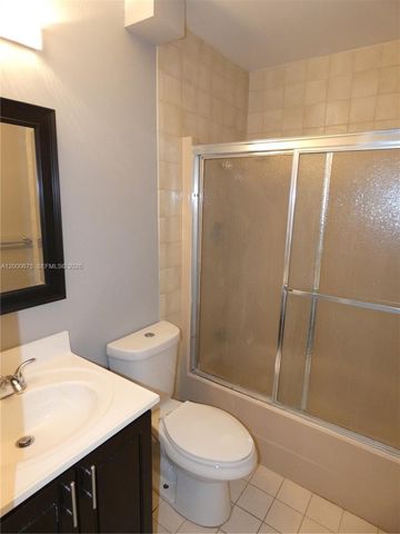 14212 NE 4th Ave, Miami, FL 33161