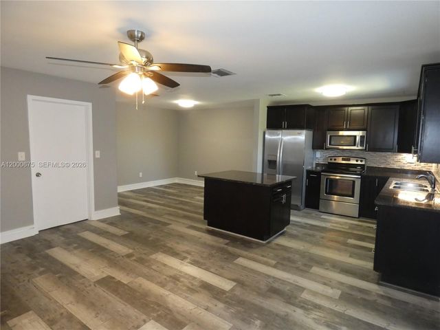 14212 NE 4th Ave, Miami, FL 33161