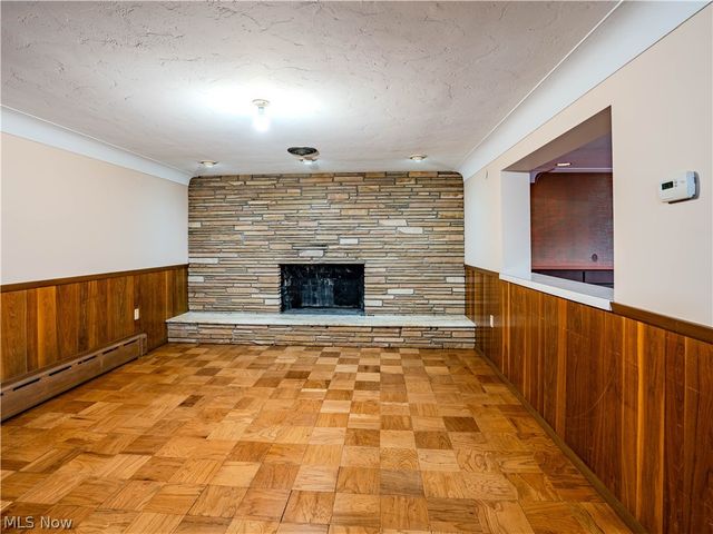 10073 Delsy Drive, North Royalton, OH 44133