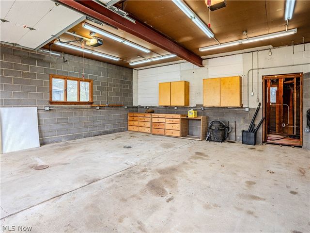 10073 Delsy Drive, North Royalton, OH 44133