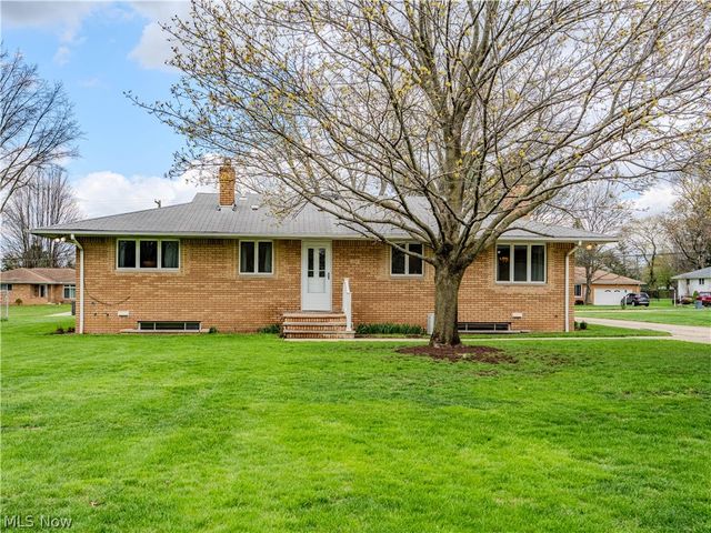 10073 Delsy Drive, North Royalton, OH 44133