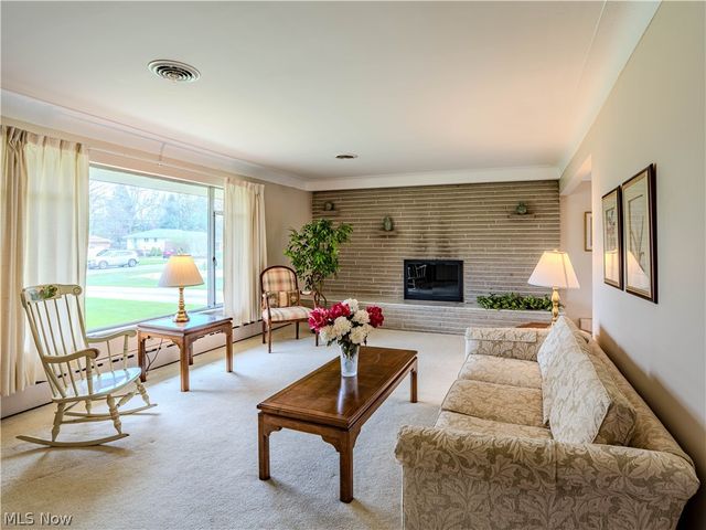 10073 Delsy Drive, North Royalton, OH 44133
