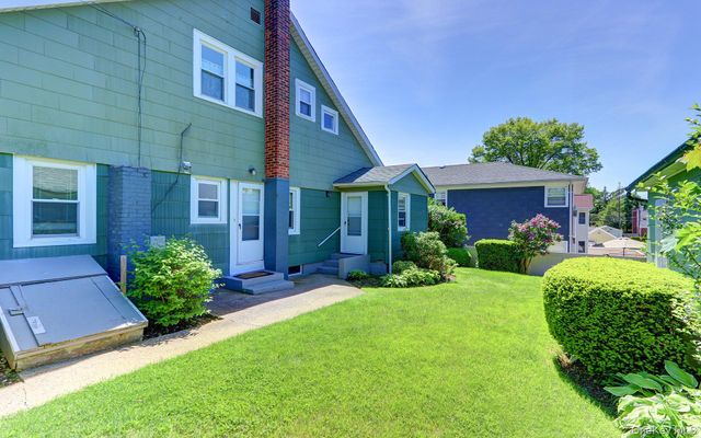 54 McKinley Avenue, Albertson, NY 11507