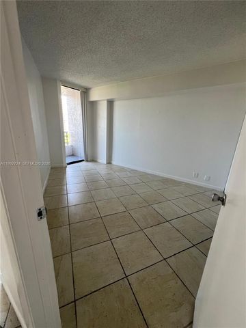 3300 NE 191st St 909, Aventura, FL 33180