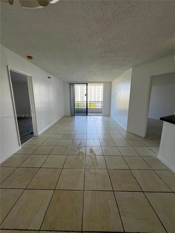 3300 NE 191st St 909, Aventura, FL 33180