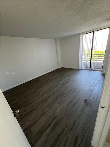 3300 NE 191st St 909, Aventura, FL 33180