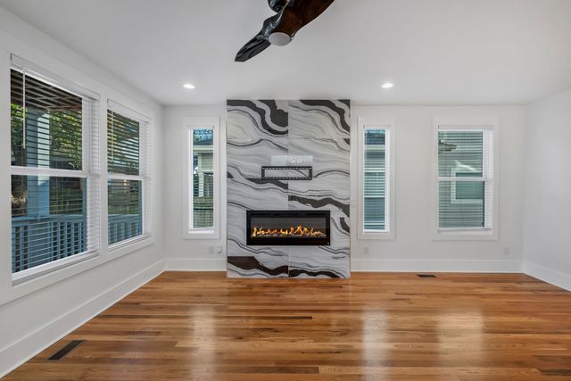 1916 15th Ave, N, Nashville, TN 37208