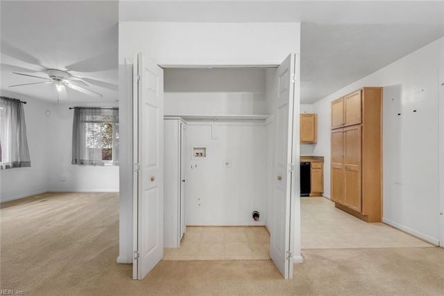 1214 Drayton CT, Chesapeake, VA 23324