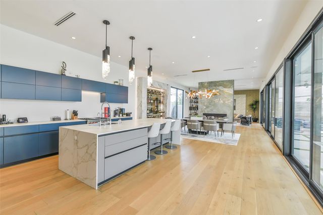 3003 Virginia Street, Houston, TX 77098