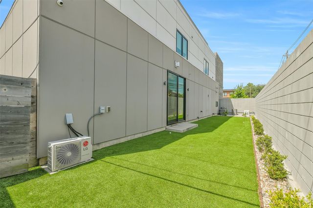 3003 Virginia Street, Houston, TX 77098