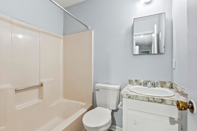 121 Canvasback B, Summerville, SC 29485