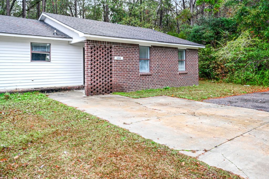 121 Canvasback B, Summerville, SC 29485