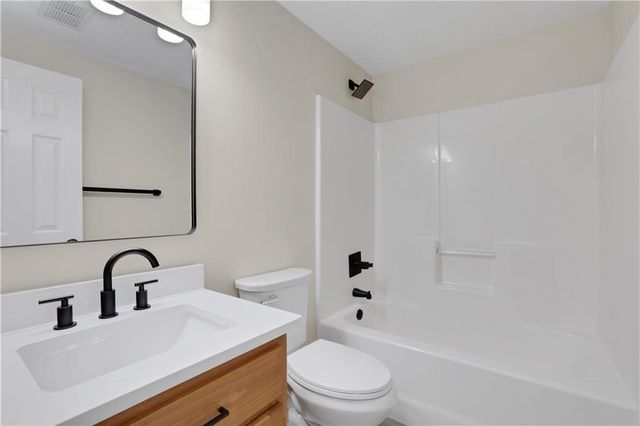 6524 Medlock Road, Gainesville, GA 30506
