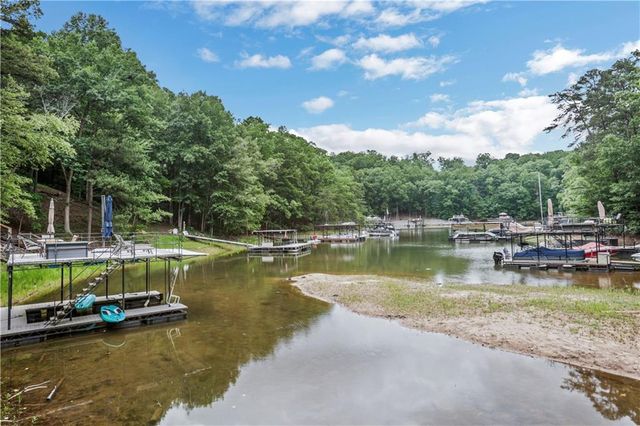 6524 Medlock Road, Gainesville, GA 30506