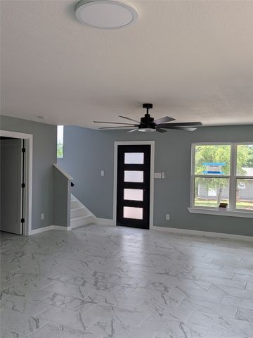 5523 SAN JACINTO Drive 9, Granbury, TX 76048