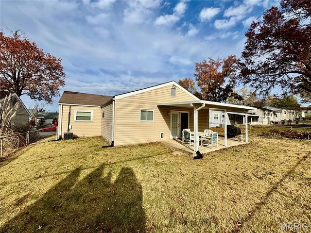 6334 Hurstgreen Lane, Affton, MO 63123