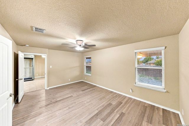8834 Double Oak, San Antonio, TX 78254